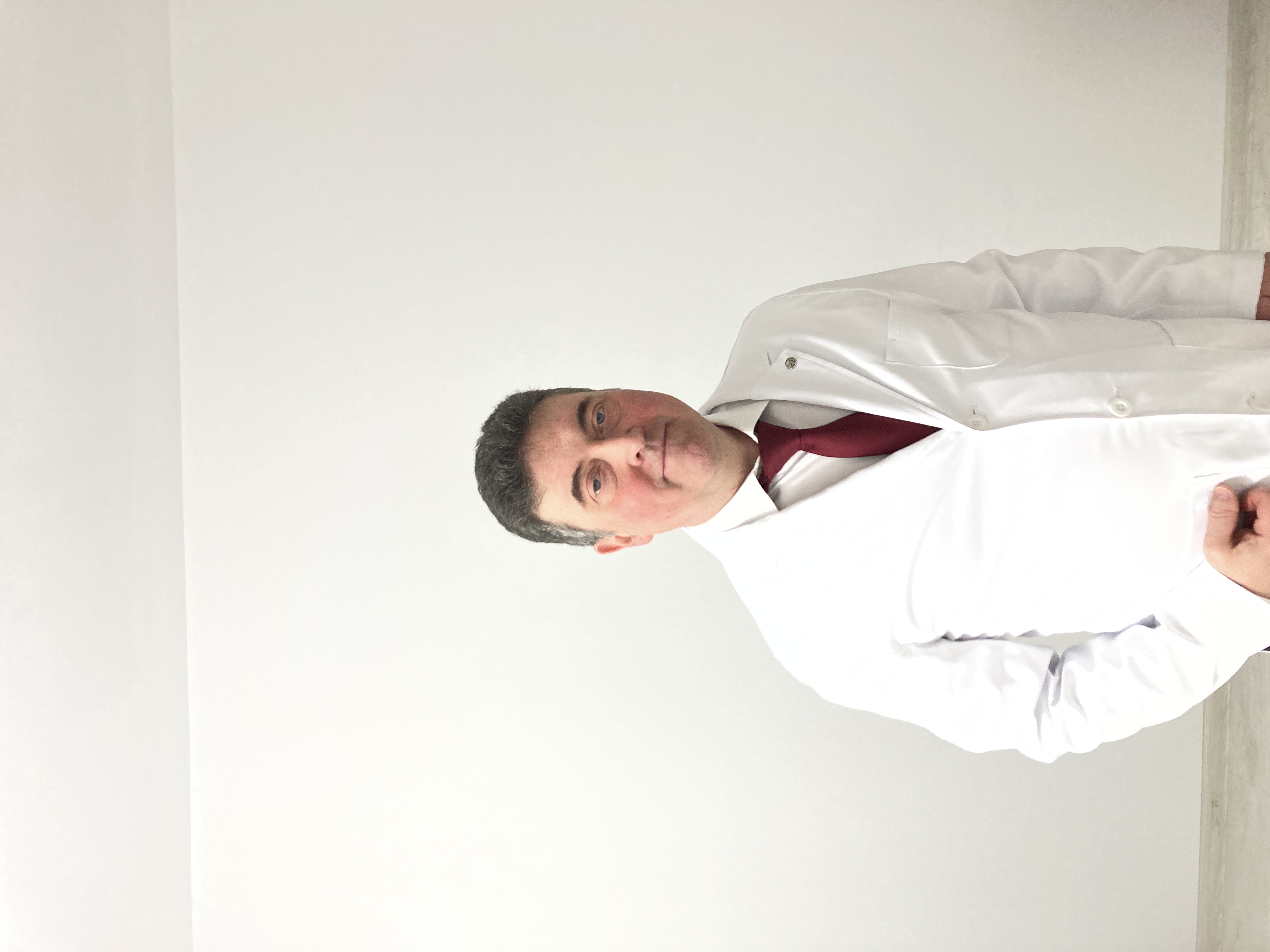 Dr. Rafael Halpern — Medic Primar Chirurgie Cardiovasculară și Vasculară